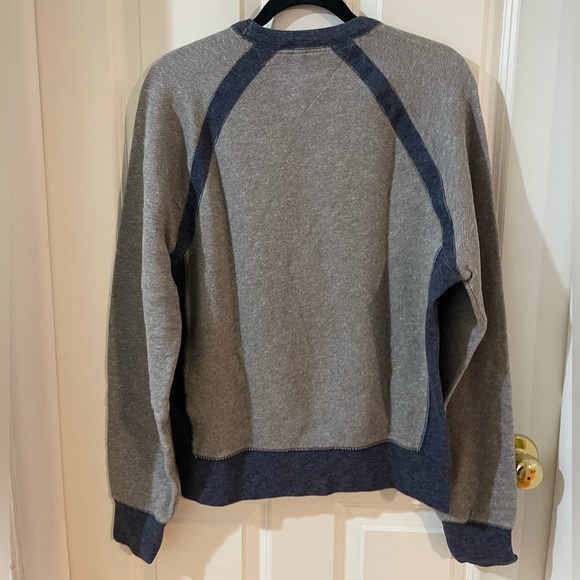 Tommy Hilfiger sweater ; size S - Picture 2 of 2